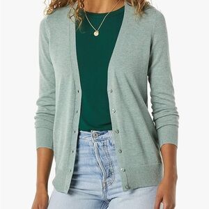 Women's Lightweight V-Neck Cardigan Sweater